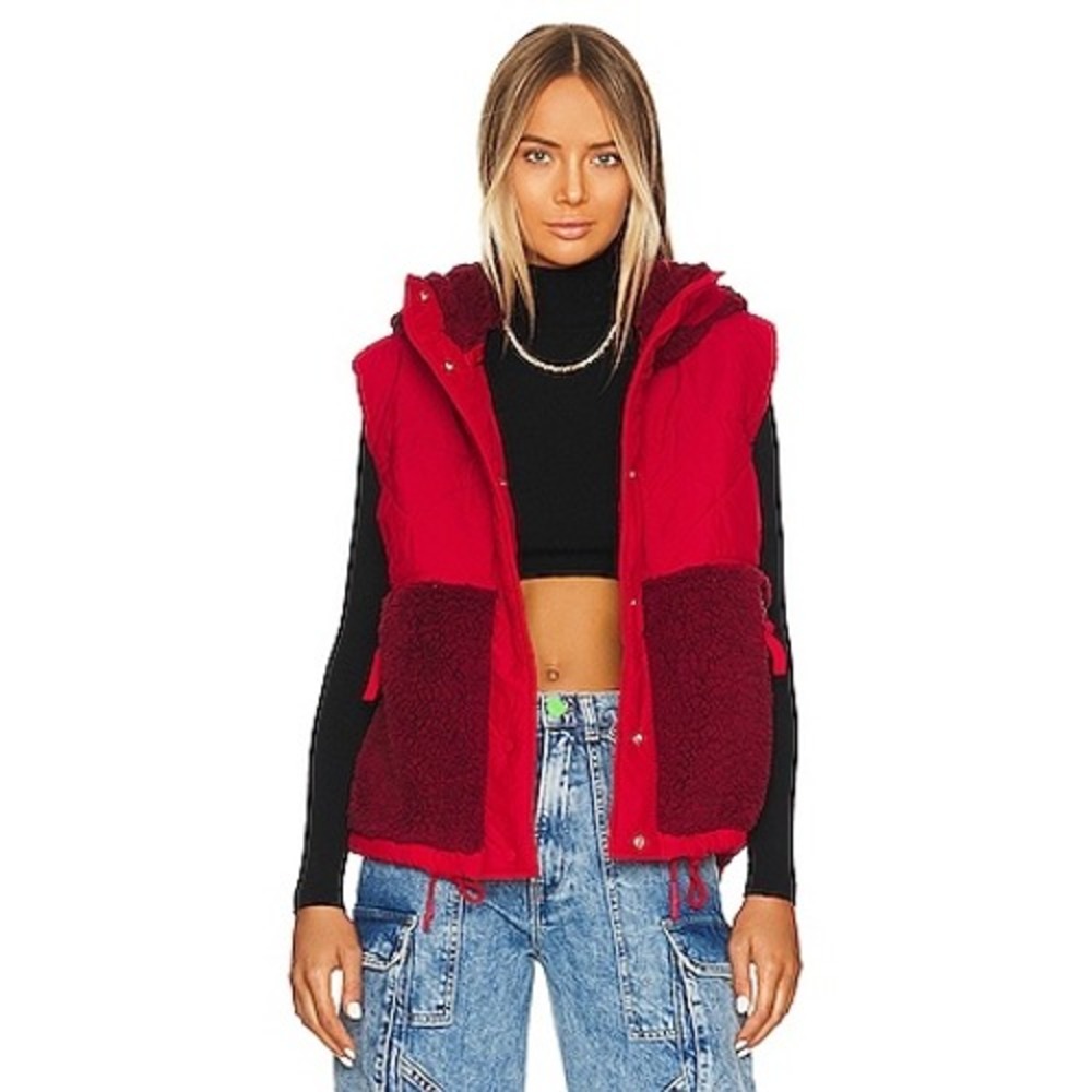 FP Movement Adventure Awaits Vest Cherry Combo Red Sherpa Puffer Large